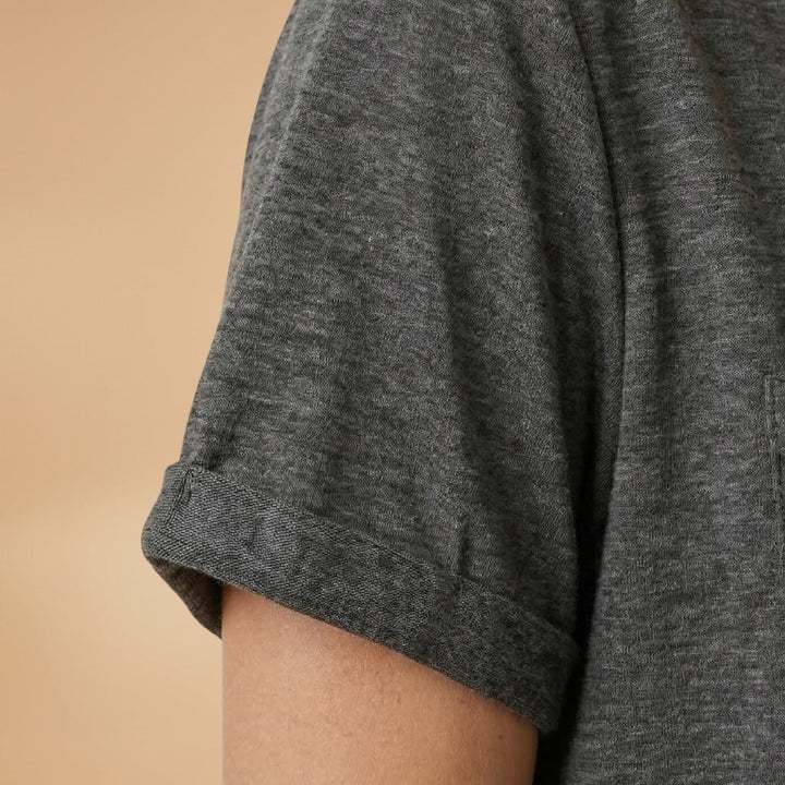 Elisabete | T-Shirt Henley Manga Curta Mulher Corte Relaxado