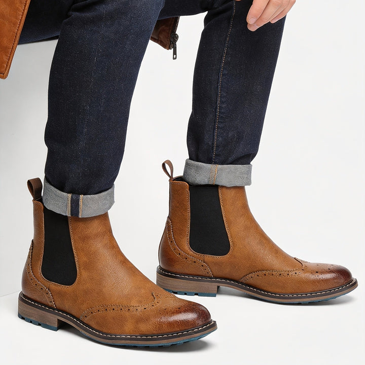 Tiago | Chelsea Boots Homem Brogue Elástico Lateral