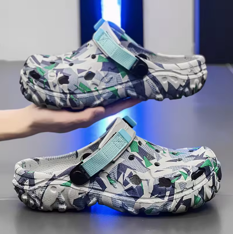 Tiago | Crocs Camuflagem Estampado Homem Correia Ajustável