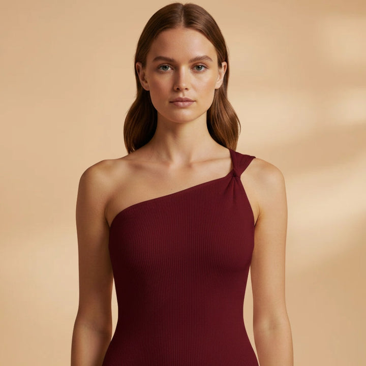 Cristina | Vestido Assimétrico de Uma Alça Mulher Ajustado