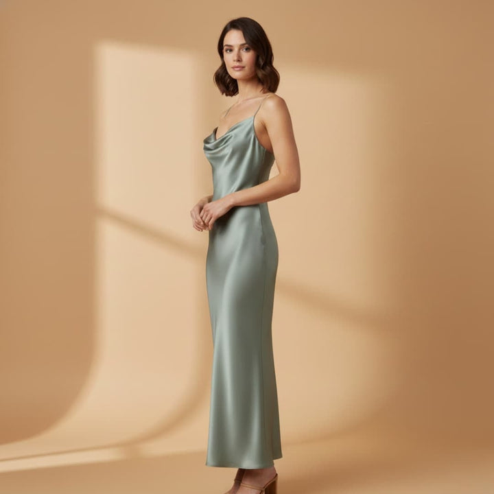 Irina | Vestido Comprido de Cetim Mulher Alças Ajustáveis