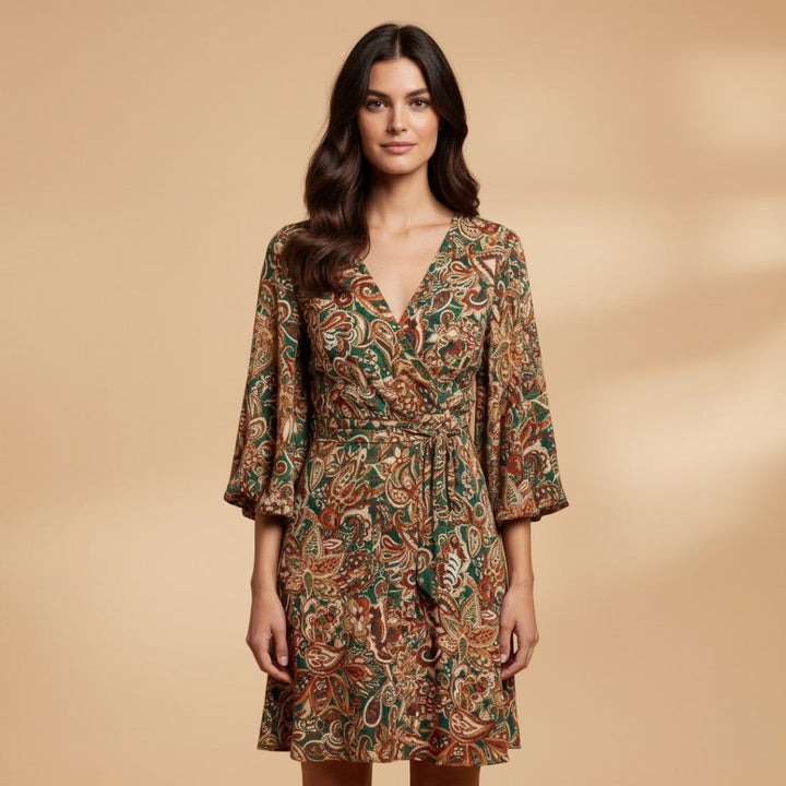 Madalena | Vestido Curto de Verão Mulher Decote V Manga Bufante