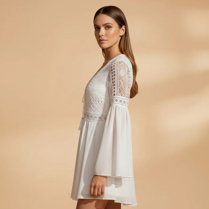 Diana | Vestido de Renda Manga Trompete Mulher Decote V
