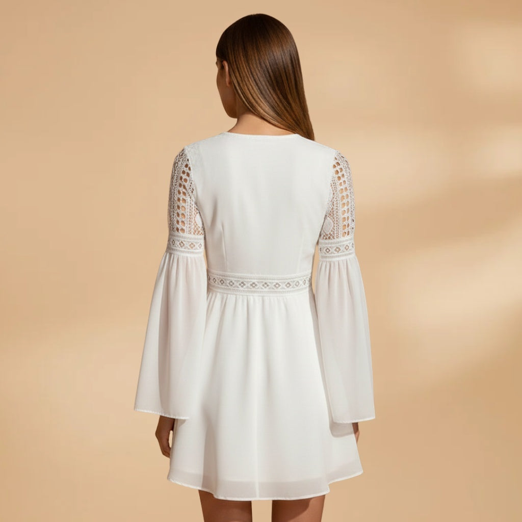 Diana | Vestido de Renda Manga Trompete Mulher Decote V