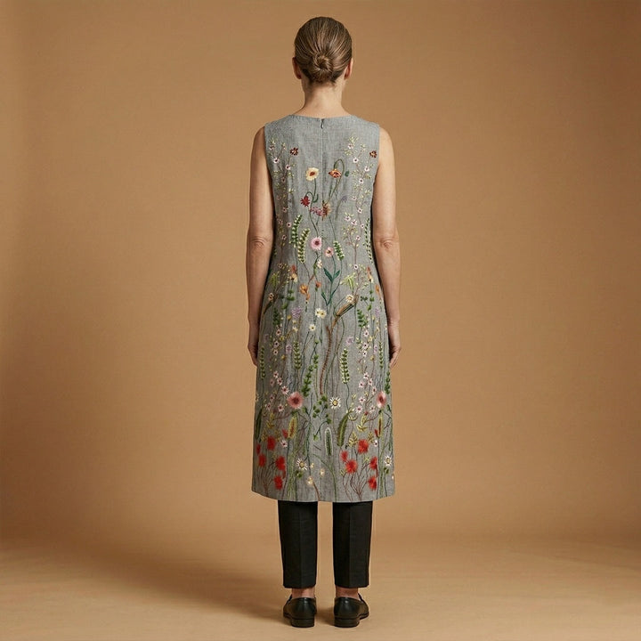 Margarida | Vestido Midi Bordado Mulher Sem Mangas