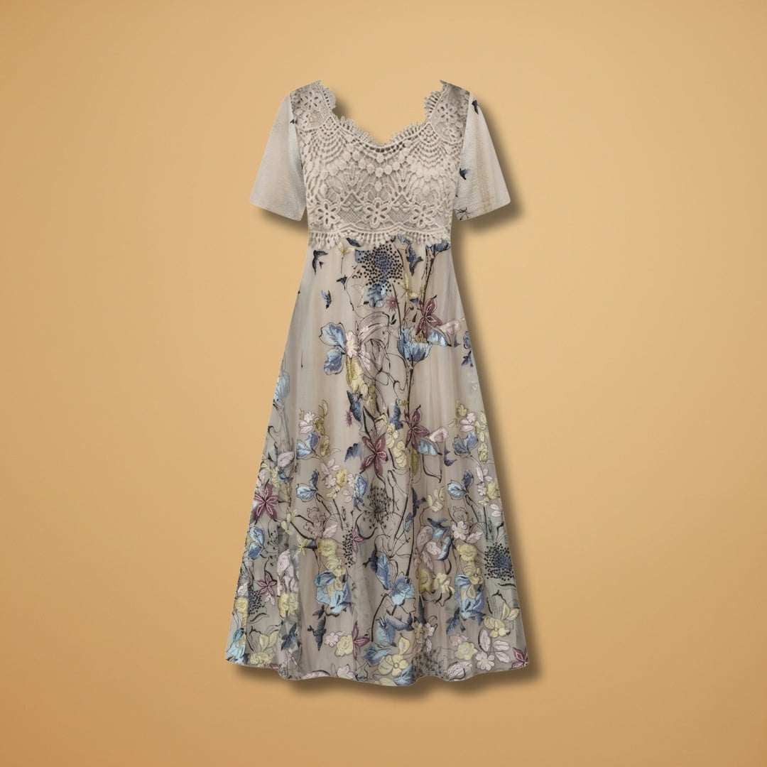 Mariana | Vestido Midi de Renda Estampado Mulher Manga Curta