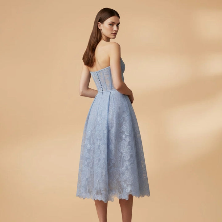 Rosa | Vestido Midi de Renda Mulher Corpete