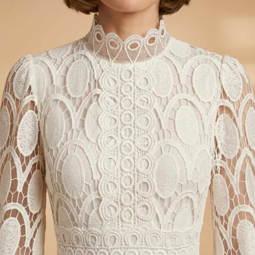 Fátima | Vestido Midi de Renda Mulher Manga Comprida Decote Alto