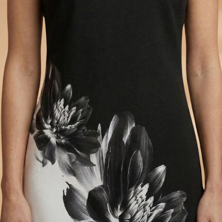 Cláudia | Vestido Midi Estampado Floral Mulher Renda