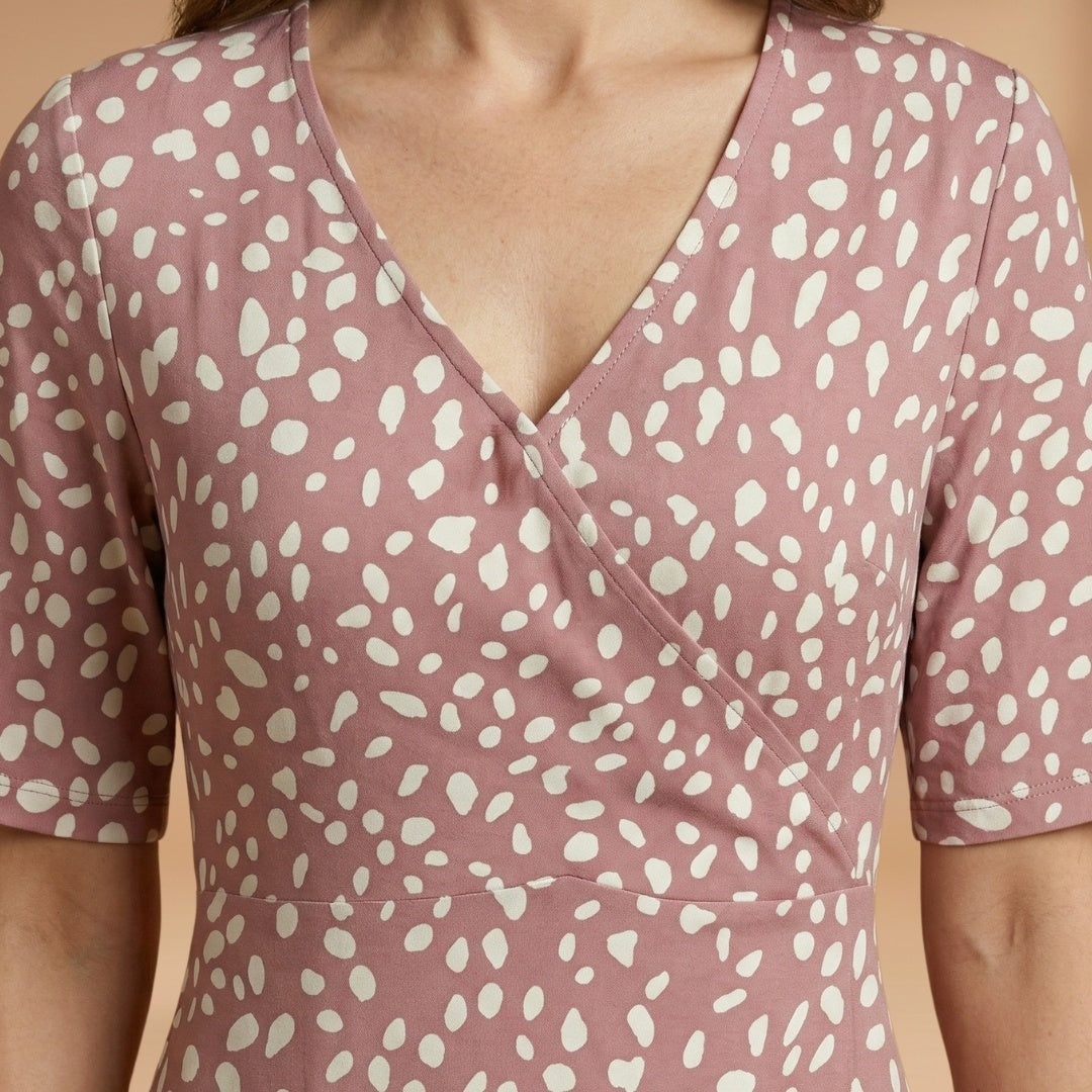 Carla | Vestido Midi Estampado Poás Mulher Decote V