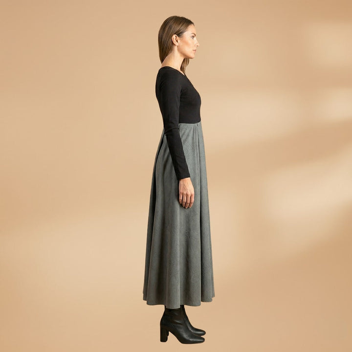 Bruna | Vestido Midi Plissado Mulher Manga Comprida