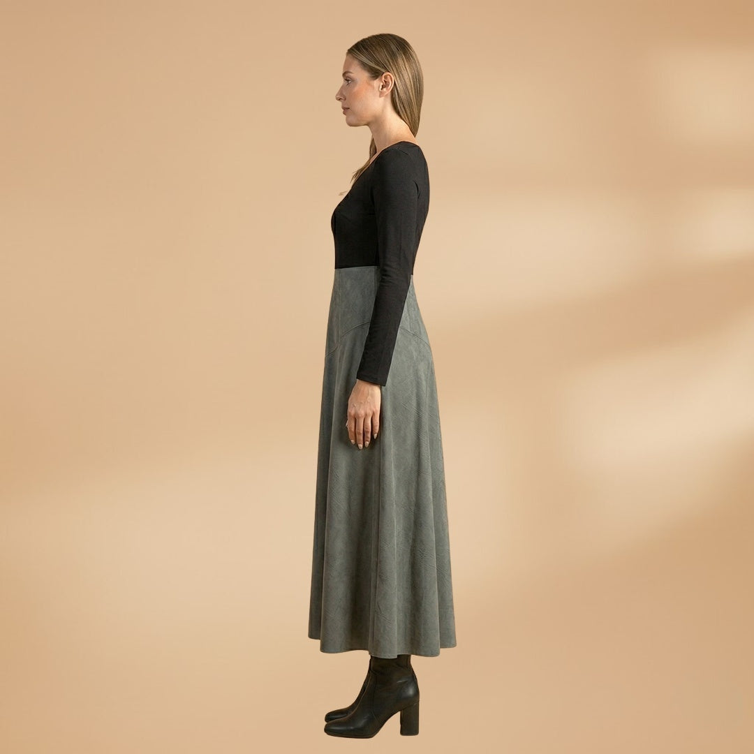Bruna | Vestido Midi Plissado Mulher Manga Comprida