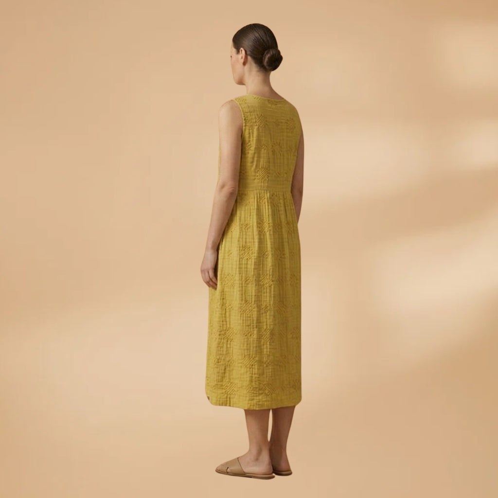 Vanessa | Vestido Midi sem Mangas Mulher Bordado