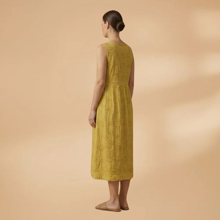 Vanessa | Vestido Midi sem Mangas Mulher Bordado